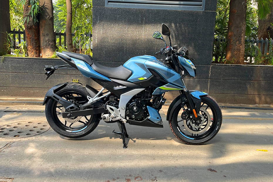 Bajaj Pulsar N160 — available at New Ekta Bajaj Atraulia, Azamgarh
